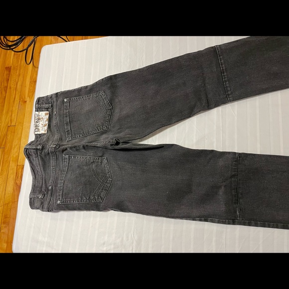 DKNY SIZE youth male 14 - Picture 5 of 7